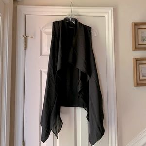 Light vest style top